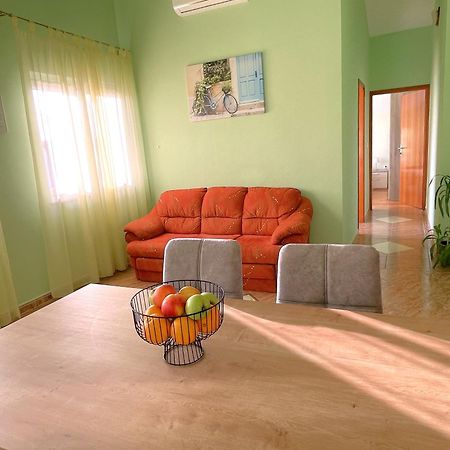 Apartments Martina Водице Екстериор снимка