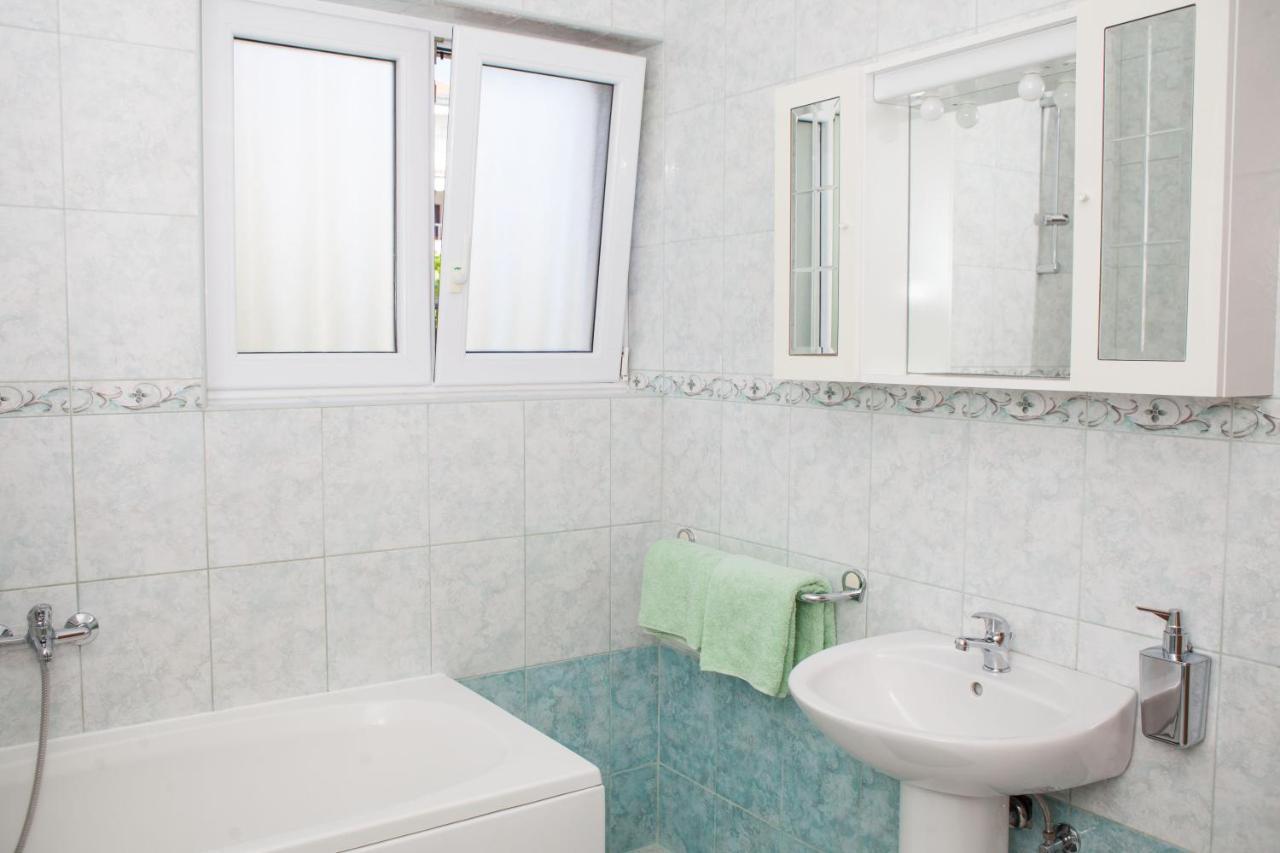 Apartments Martina Водице Екстериор снимка