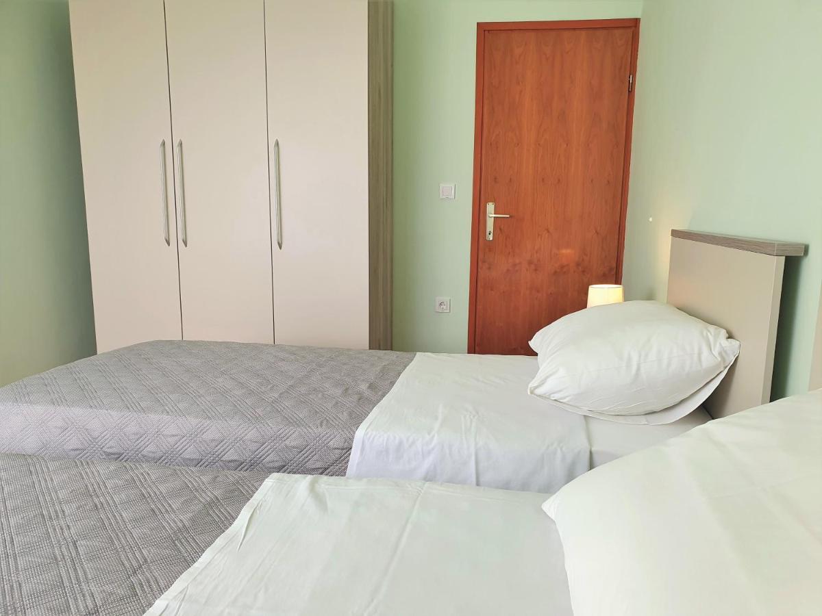 Apartments Martina Водице Екстериор снимка