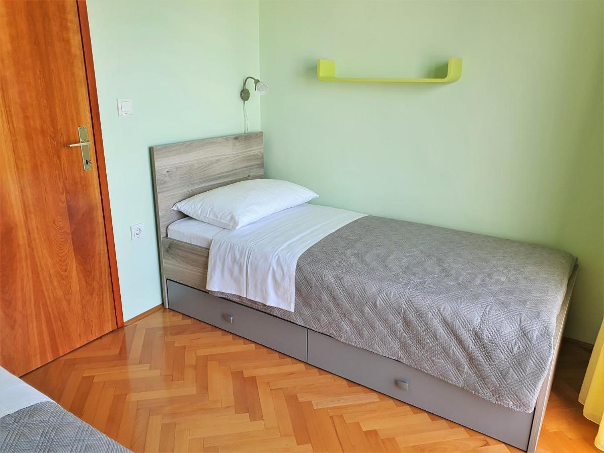 Apartments Martina Водице Екстериор снимка