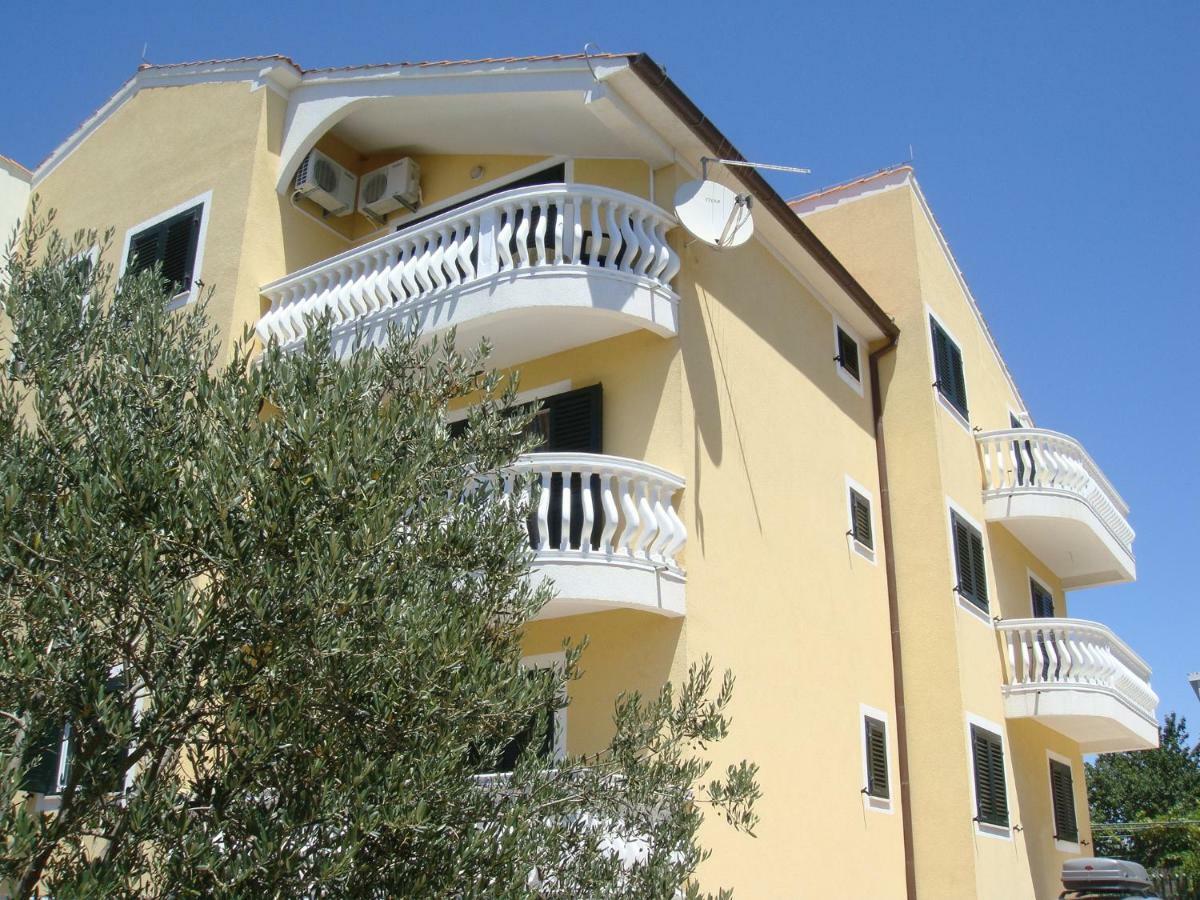 Apartments Martina Водице Екстериор снимка